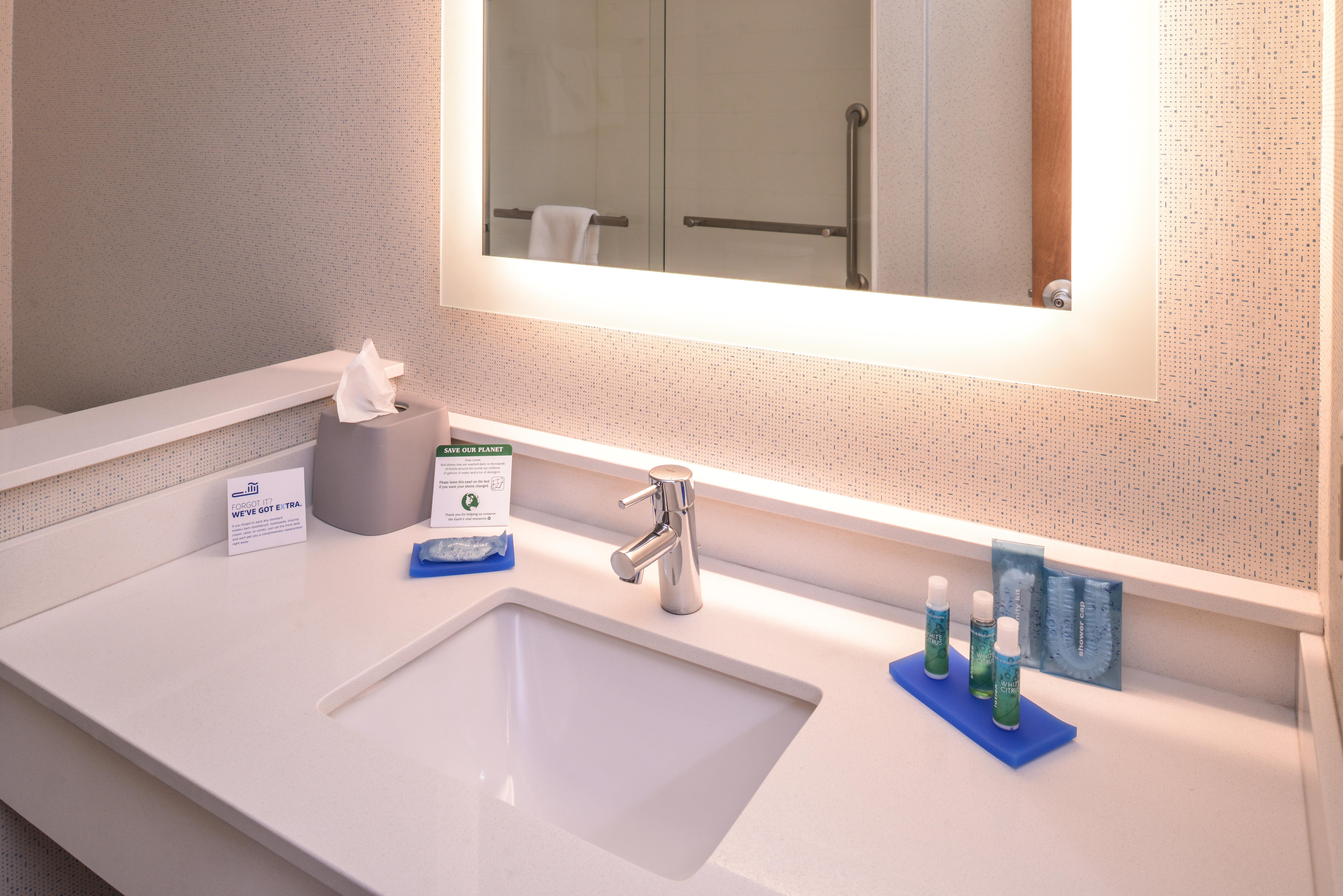 Holiday Inn Express Hotel & Suites Southfield - Detroit, An Ihg Hotel מראה חיצוני תמונה