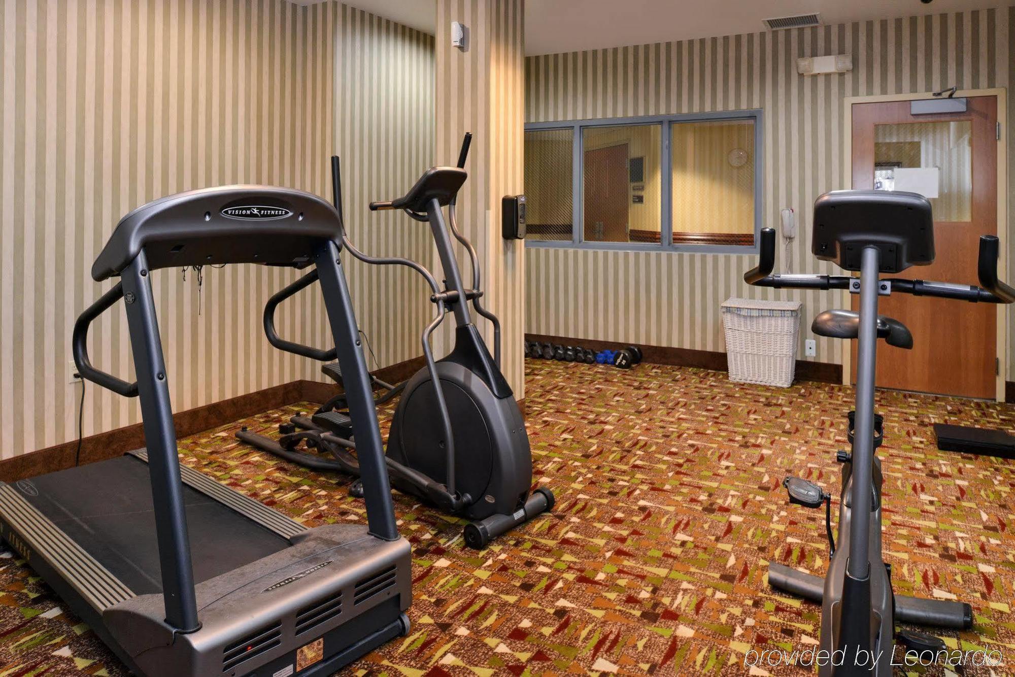 Holiday Inn Express Hotel & Suites Southfield - Detroit, An Ihg Hotel מראה חיצוני תמונה