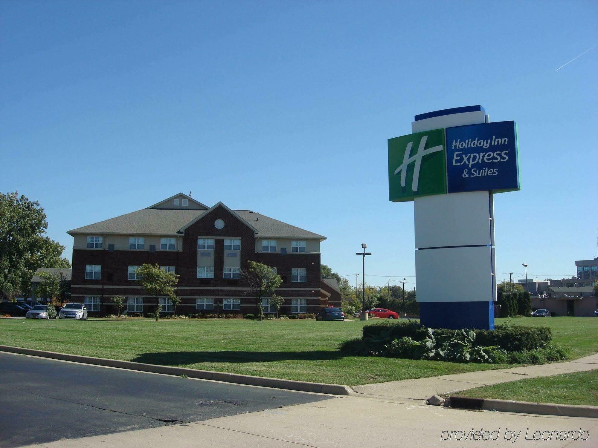 Holiday Inn Express Hotel & Suites Southfield - Detroit, An Ihg Hotel מראה חיצוני תמונה